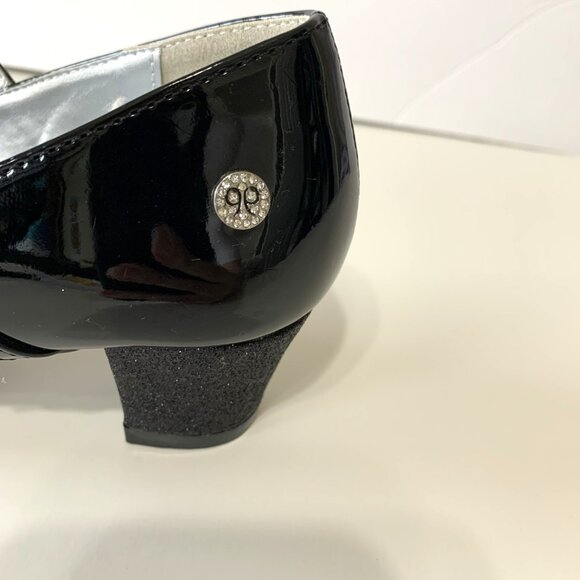 NWOT. Nine West Girls AIZA Patent Leather Shoes. Black. Glitter Soles. Size 4 - Picture 6 of 9